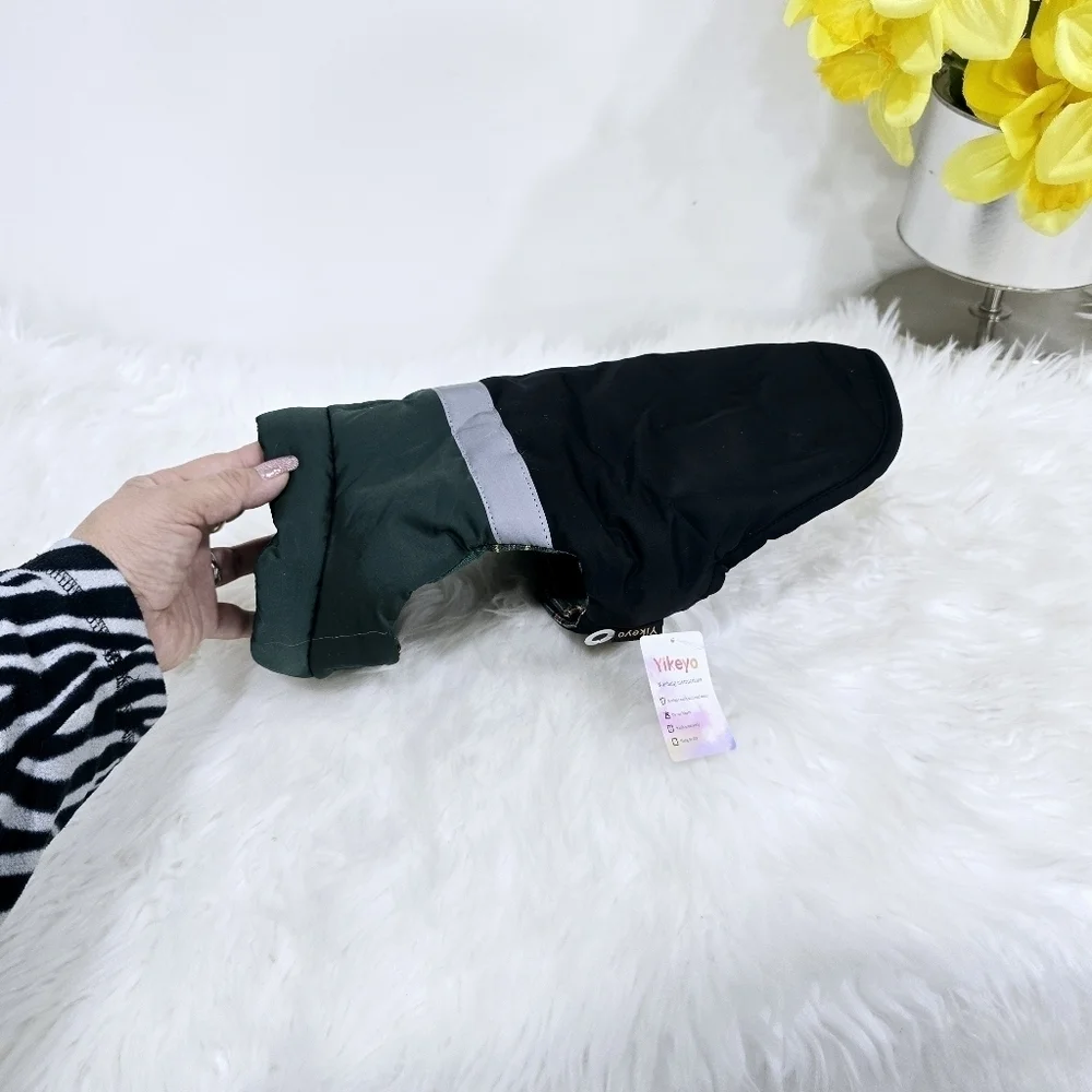 Pets Dog Jacket Winter medium new.